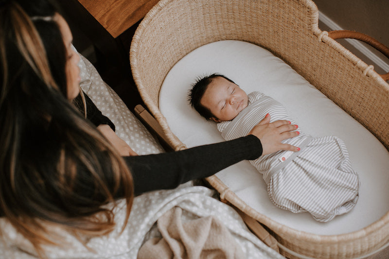 The Ultimate Guide to Swaddling: Tips and Techniques for New Parents ...